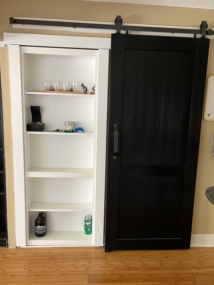 Building Photo - 4800 Osage Dr