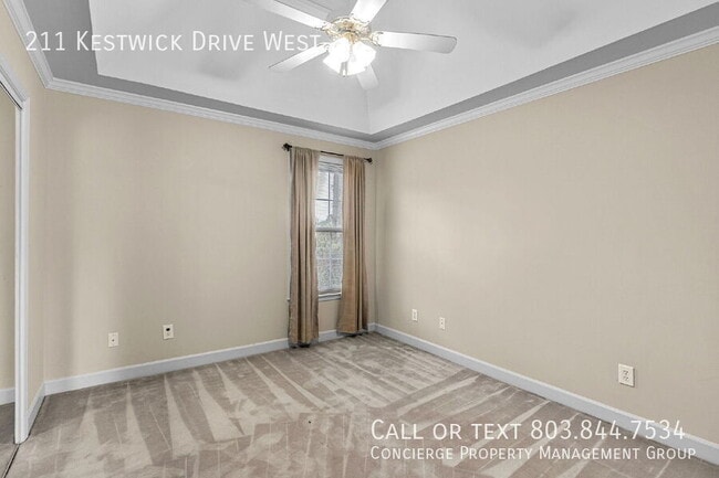 Building Photo - 211 Kestwick Dr W