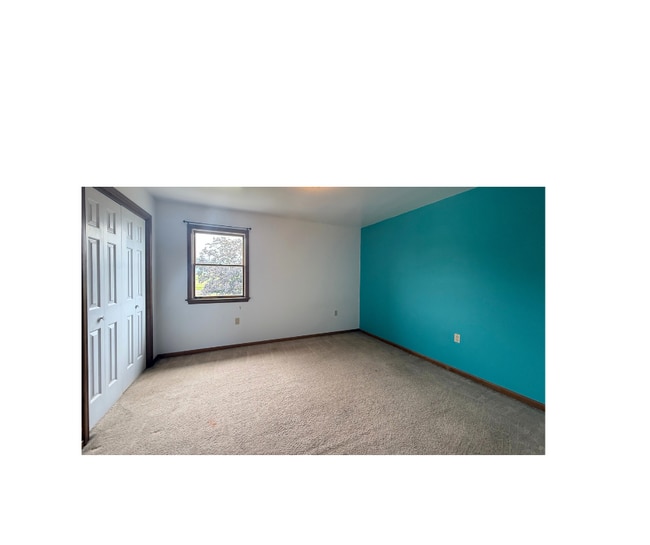 Building Photo - 157 Shade Rd