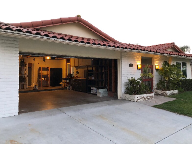Building Photo - 3962 Mt Albertine Way