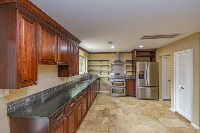 Building Photo - 10502 Hammerly Blvd