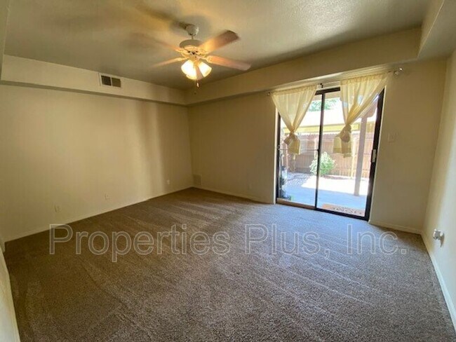 Building Photo - 6524 S Memorial Dr