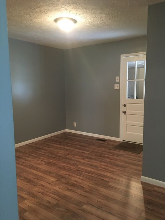 Building Photo - 722 Shadycrest Dr