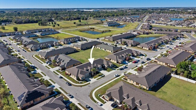 Building Photo - 1817 Party Pl