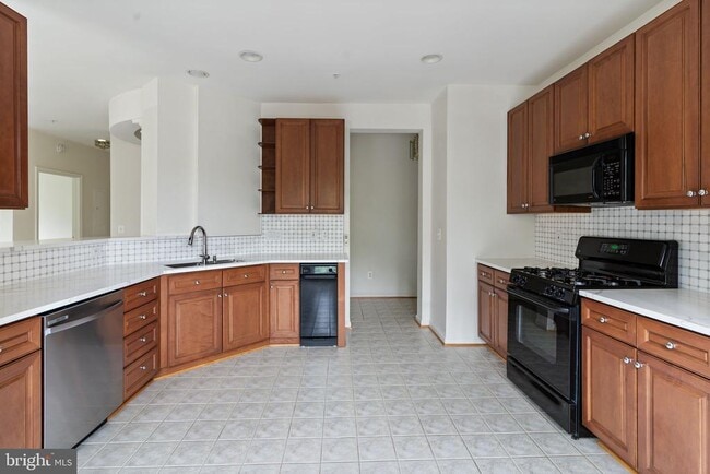 Building Photo - 1021 Leeward Way