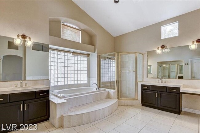 Building Photo - 1842 Bogey Way