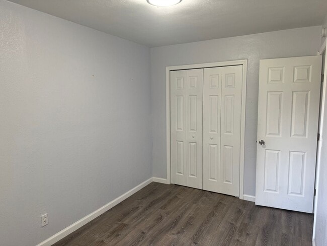Building Photo - 54th Street Duplex