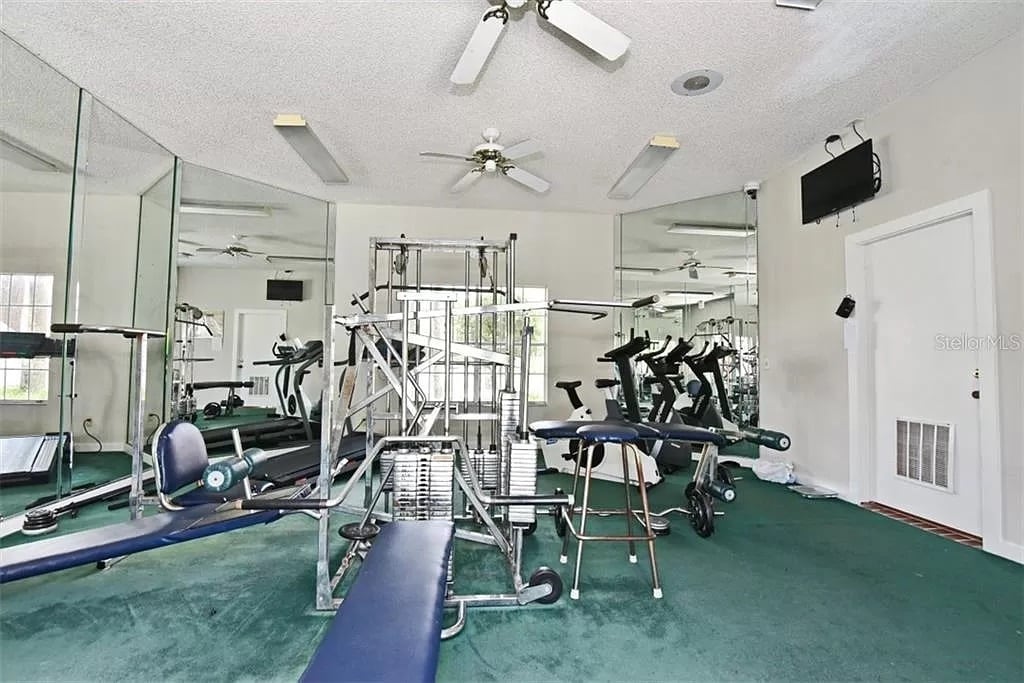 Building Photo - 900 Northern Dancer Way