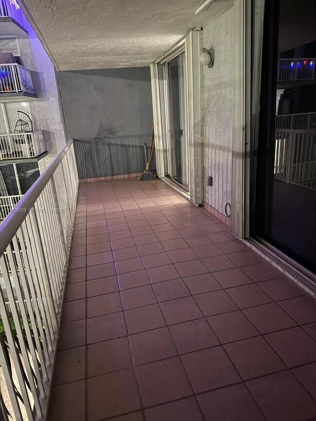 Building Photo - 1800 NW 24th Ave