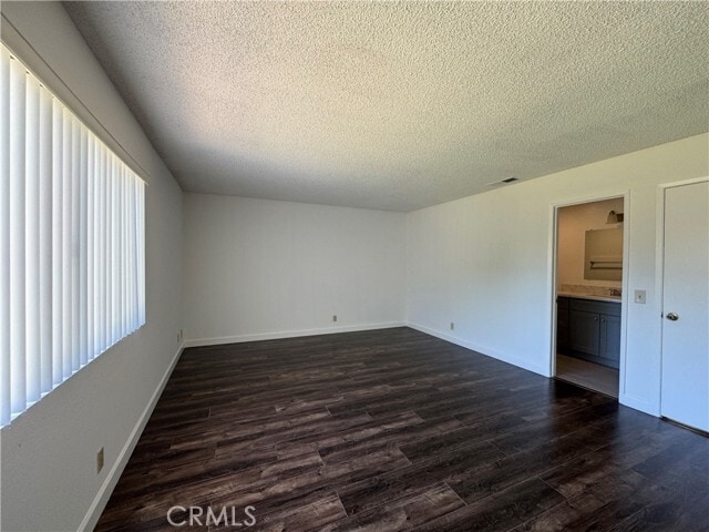 Building Photo - 21200 Fibre Ct