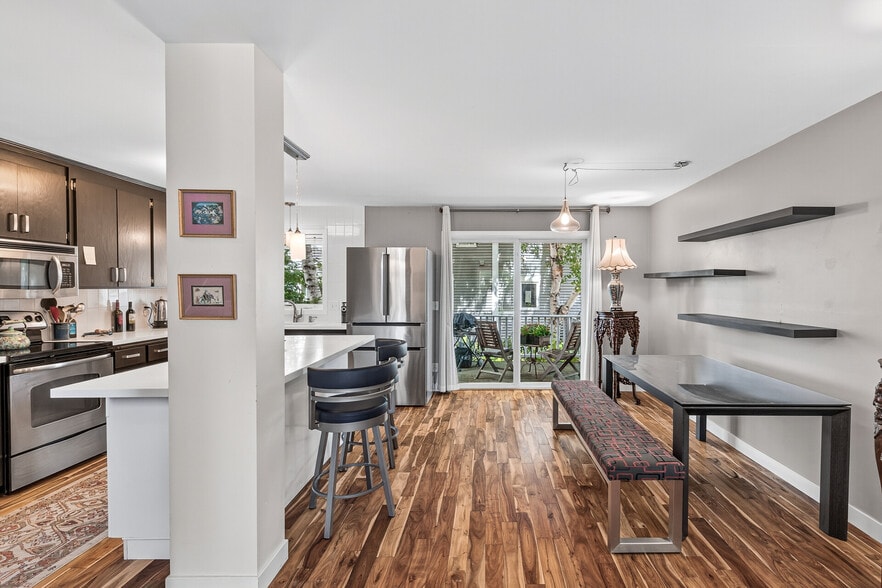 Dining Area - 220 2nd St NE