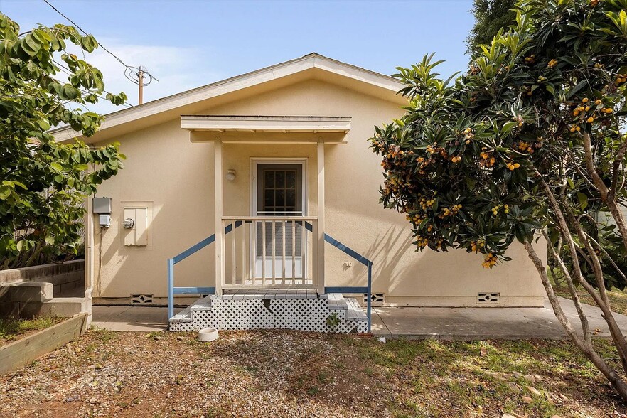 Building Photo - 3831 Crescent Dr