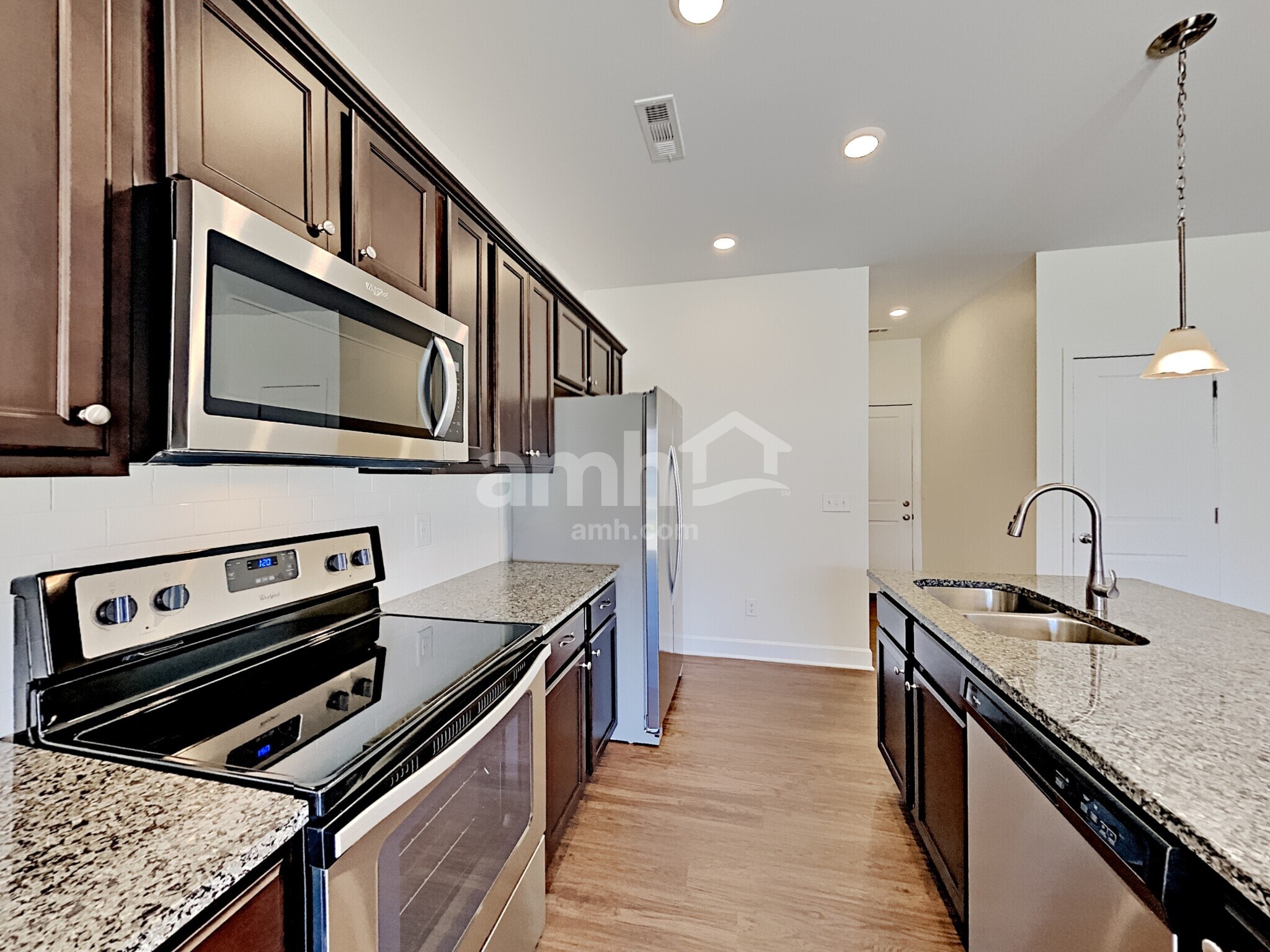 Building Photo - 4264 Longfellow Dr