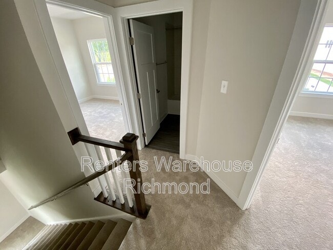 Building Photo - 4701 Mnr Xing Pl.