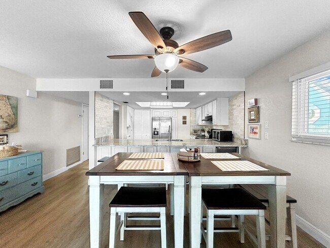 Building Photo - Waterfront Luxury Living – Fully Renovated & Fully Furnished - 2Bed/2Bath