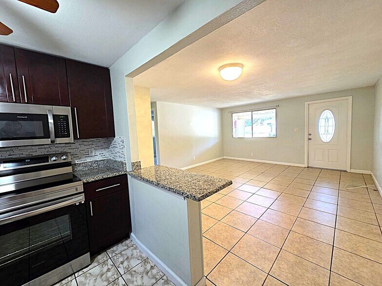 Building Photo - 5641 94th Terrace N