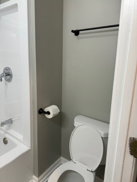 Building Photo - 505 E Washington Ave