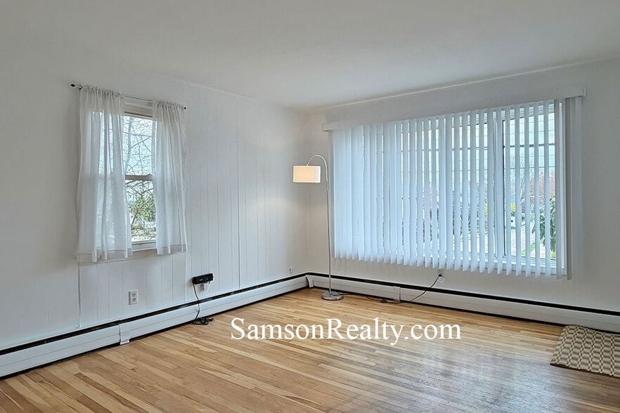 Building Photo - 1189 Smith St