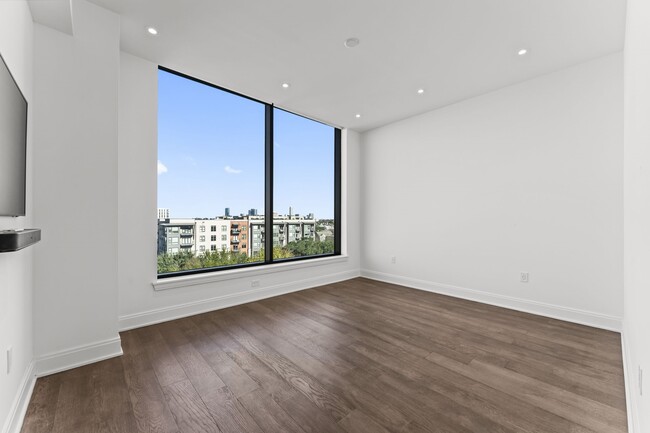 Building Photo - 2323 W Main St