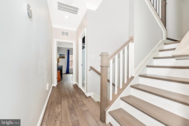 Building Photo - 521 Triggerfish Dr