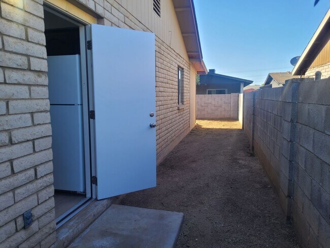 Building Photo - 4532 E Caballero Cir