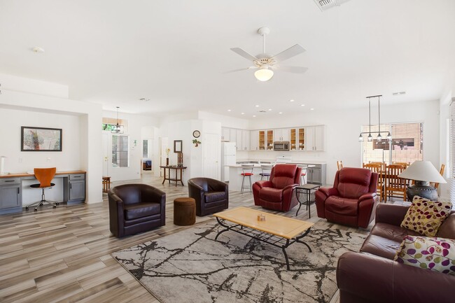 Building Photo - Great Furnished  Rental in Augusta Ranch f...