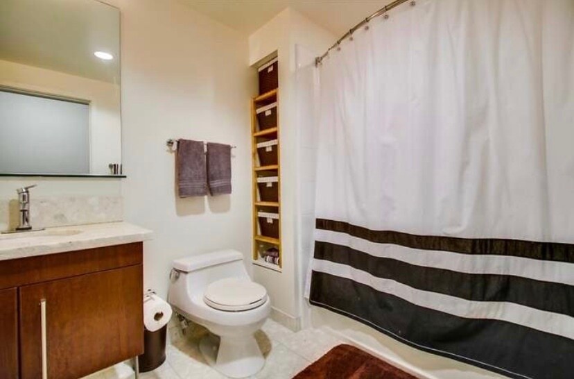 Bathroom w/ tub and shower - 350 11th Ave