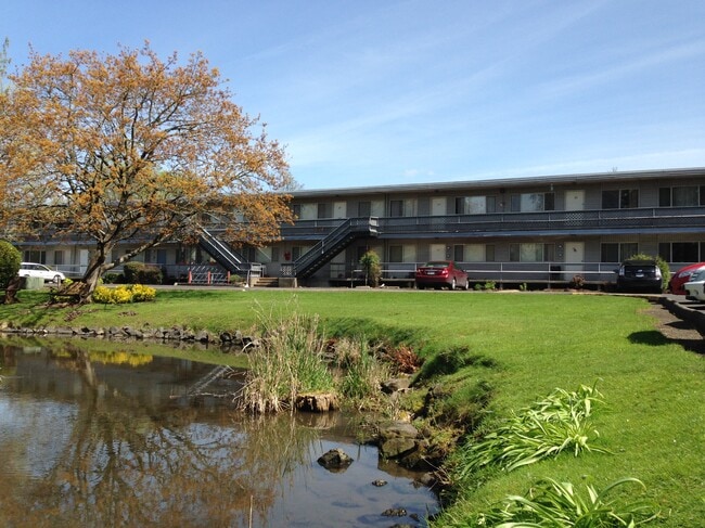 Primary Photo - Crystal Springs Apartments