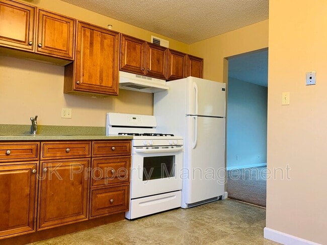 Building Photo - 4613 5th Ave S