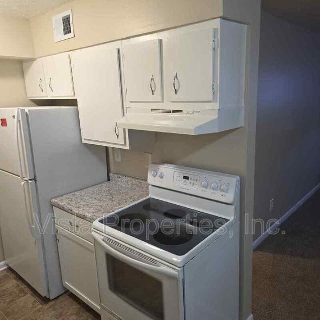 Building Photo - 4119 Glen Hill Manor Dr