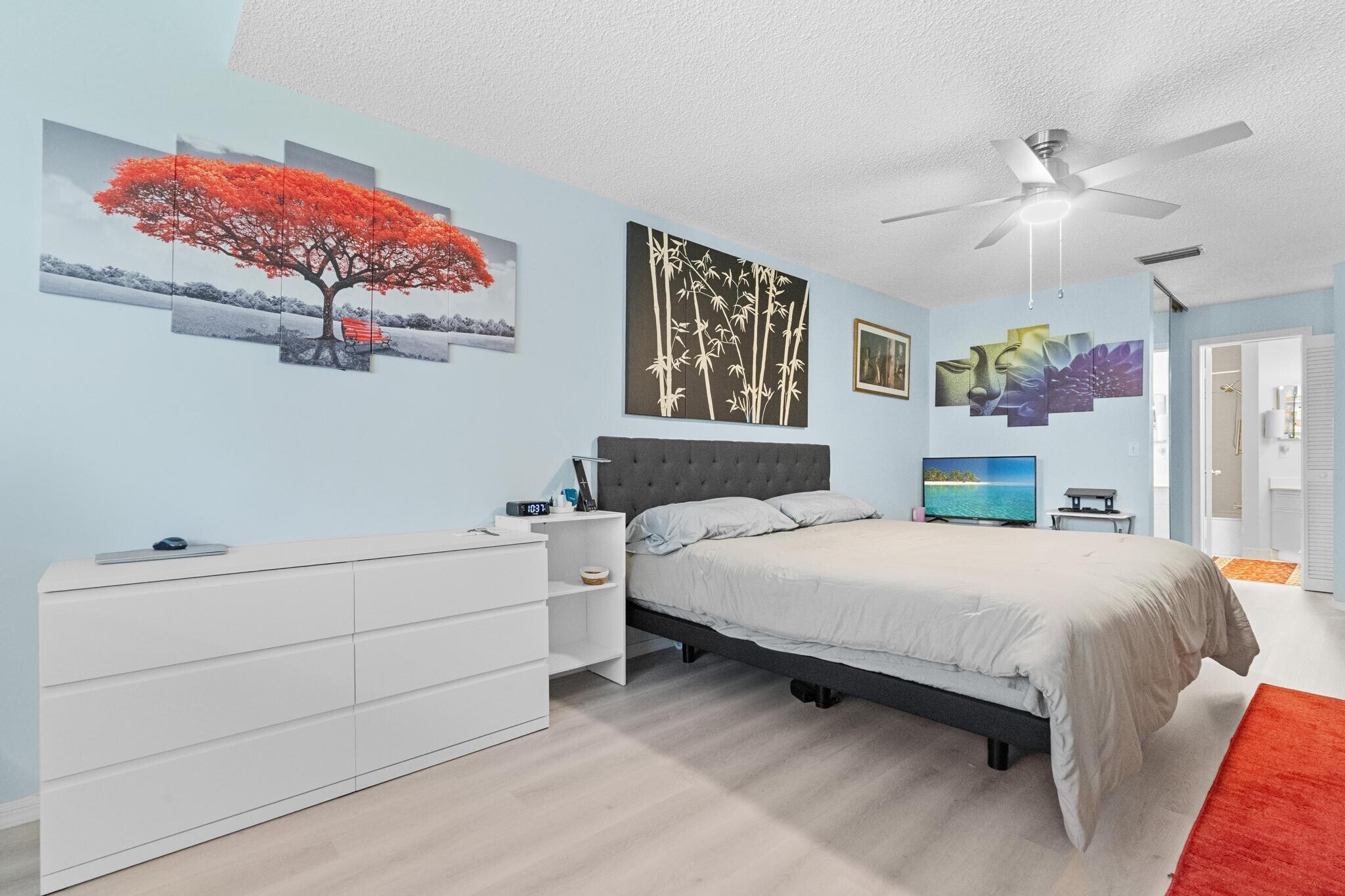 Master bedroom - 3351 Emerald Oaks Dr