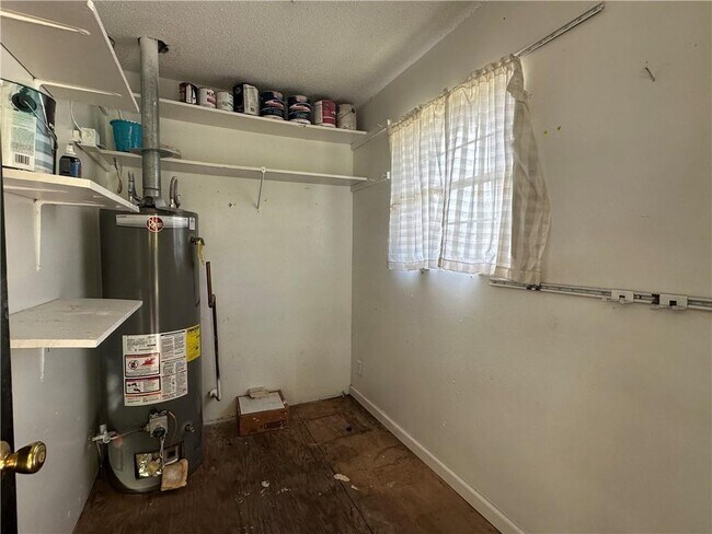 Building Photo - 6750 Browder Dr