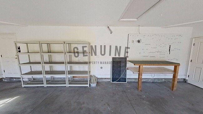 Building Photo - Beautiful Two-Level 5Bd 3.5Ba Home in Newport Beach