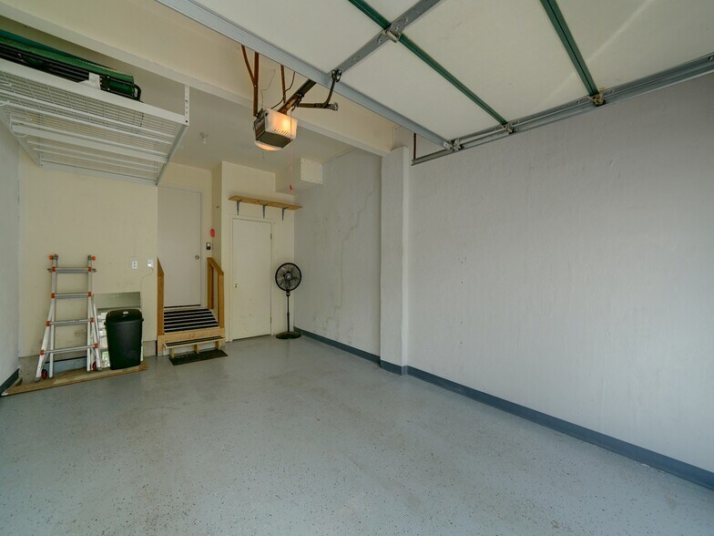 Building Photo - 405 Franklin St