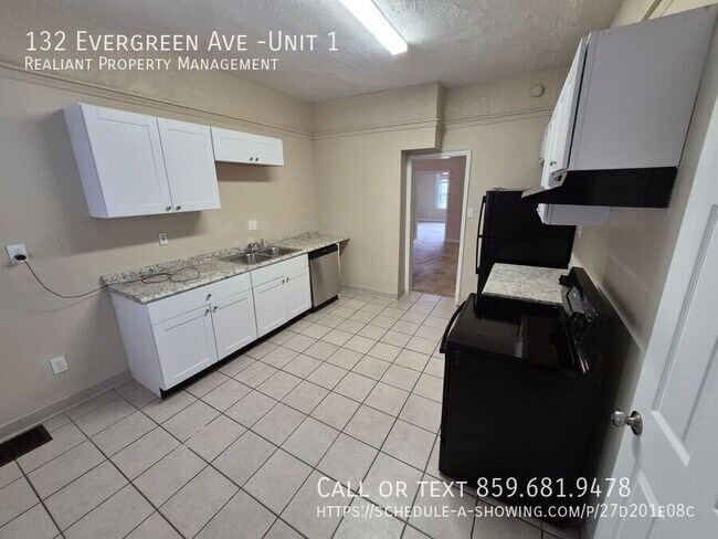 Building Photo - 132 Evergreen Ave