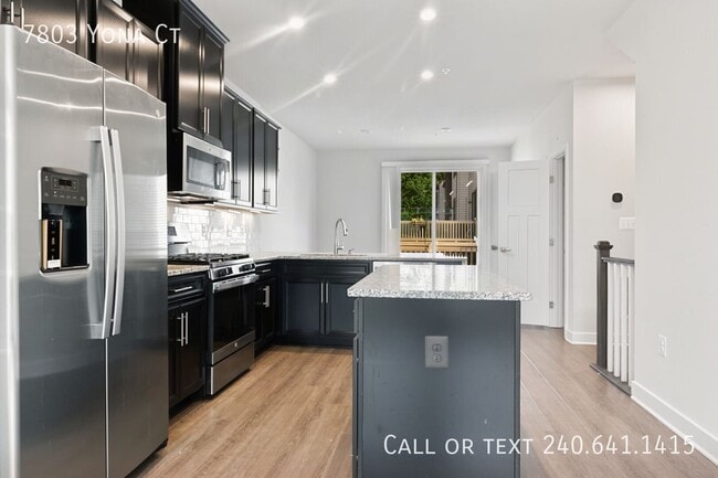 Building Photo - 7803 Yona Ct
