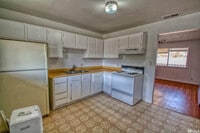 Building Photo - 264 W Park St