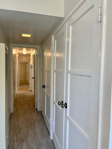 Building Photo - 1807 S Redondo Blvd