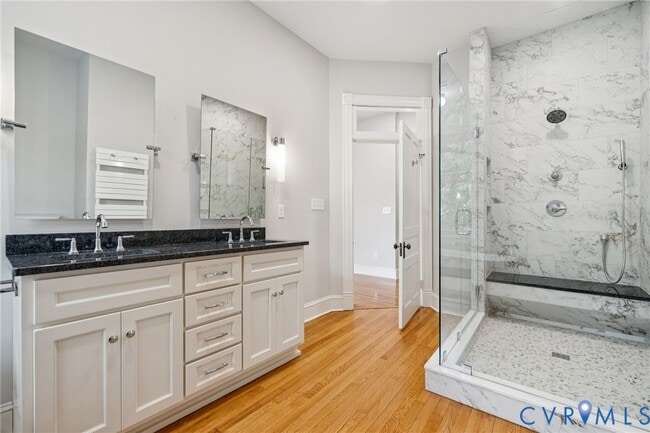 Building Photo - 1801 Grove Ave