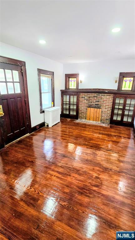 Building Photo - 341 Dewitt Ave