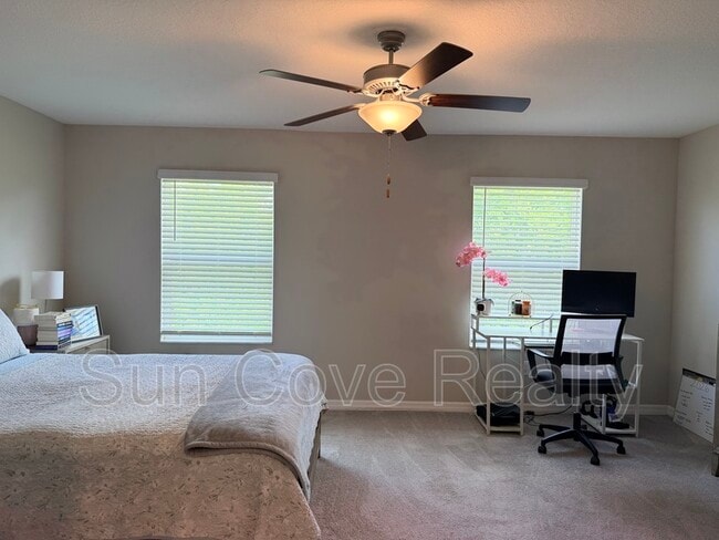 Building Photo - 10454 Shady Preserve Dr