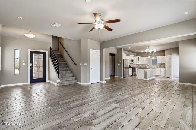 Building Photo - 14724 Tierra Fortaleza Ave
