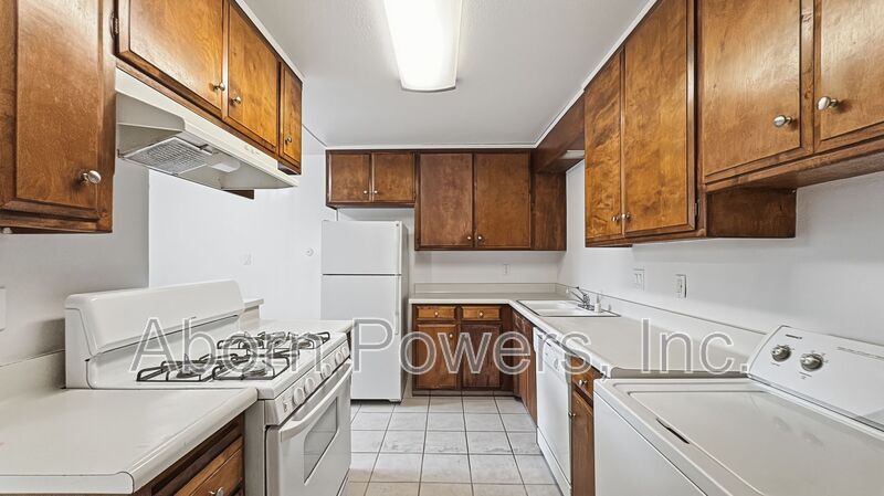 Building Photo - 5441 Olympic Way