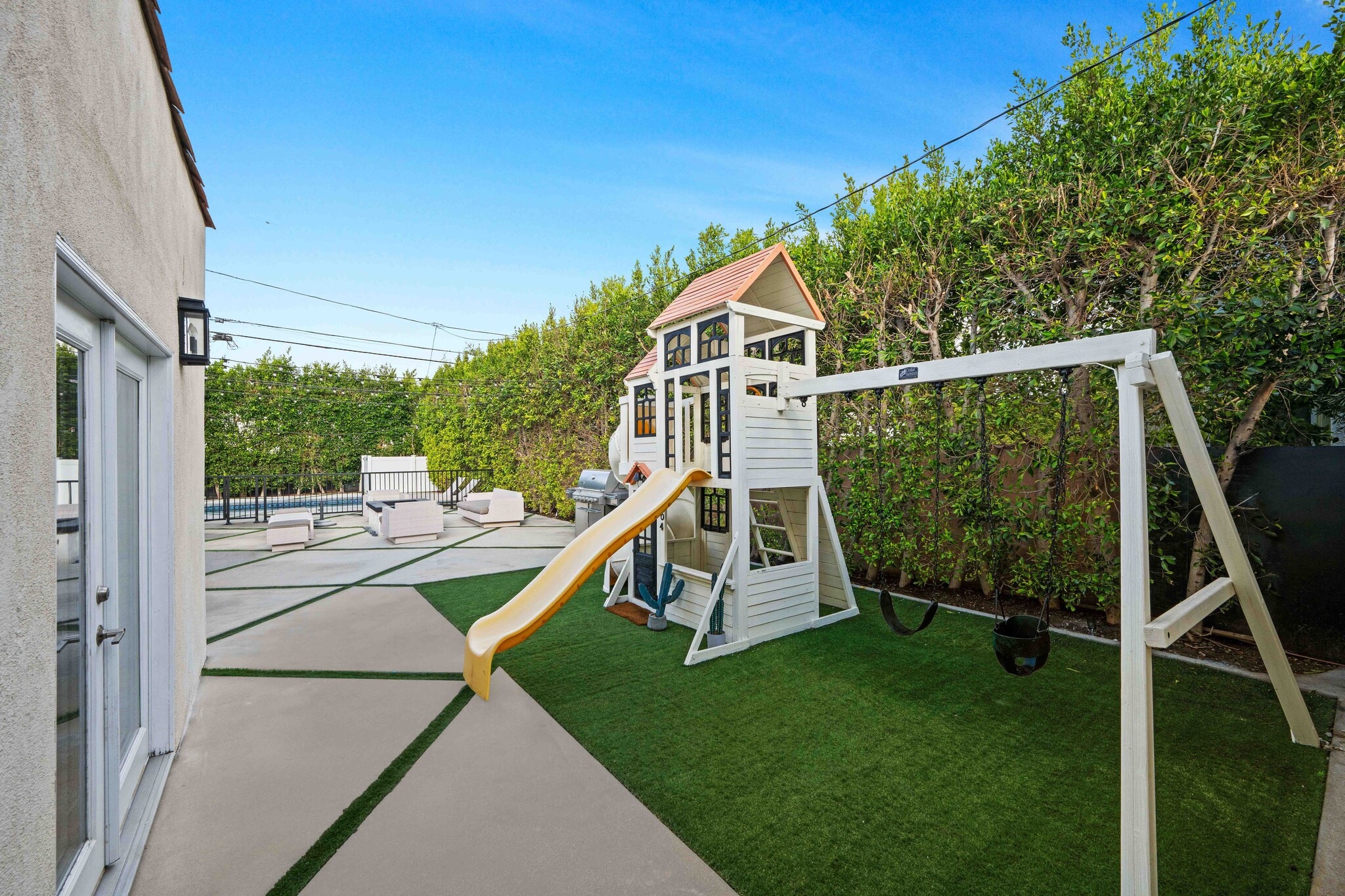 Building Photo - 1621 Hi Point St