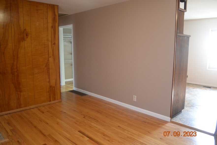 Fresh paint; hardwood floors throughout. - 15314 Fuller Ave