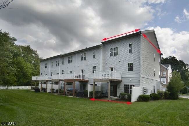 Building Photo - 1802 Devon Ln