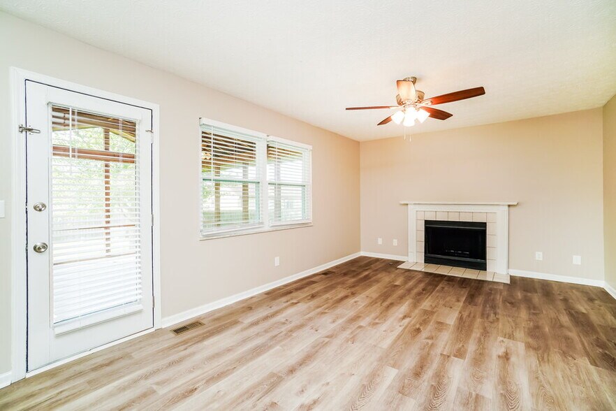 Building Photo - 8435 Priestley Dr