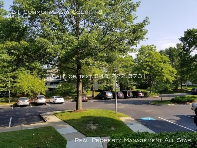 Building Photo - 121 Commonwealth Ct