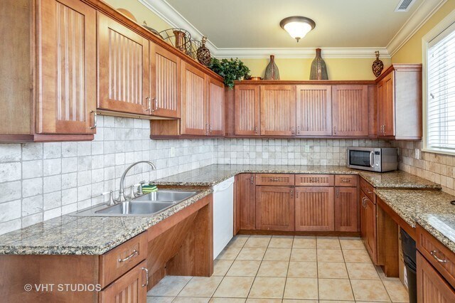 Building Photo - 605 Brook Ct