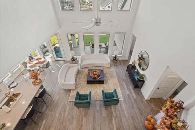 Building Photo - 28942 Woods Rose Ct